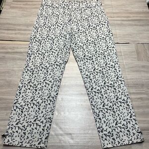 Emaline Size 12 Capri Pants Pull On No Pockets Stretch Eagle Print Black White